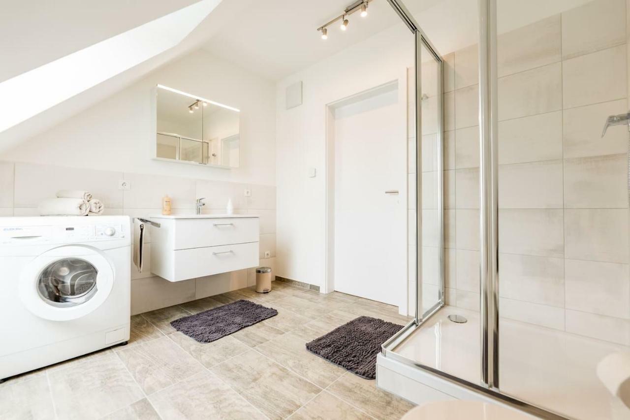 Grosse Dachgeschosswohnung Im Herzen Von Graz Bagian luar foto